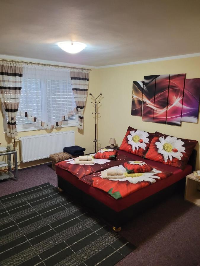 Pension RELAX U Komína Františkovy Lázně Exterior foto
